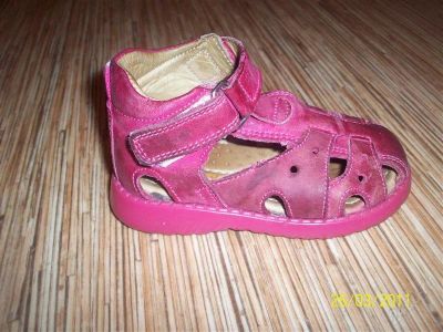 Лот: 857840. Фото: 1. сандали, разм19. Сандалии