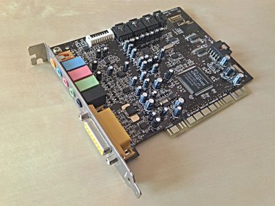 Лот: 3491073. Фото: 1. Creative Labs SB0220. Звуковые карты