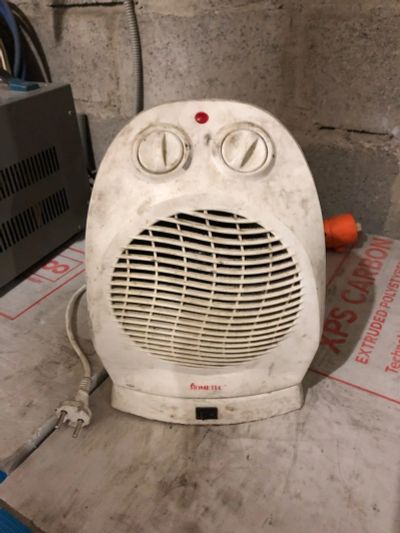 Лот: 16882154. Фото: 1. Обогреватель. ветродуйка. тепловентилятор. Обогреватели бытовые