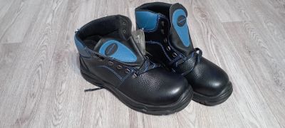 Лот: 25882779. Фото: 1. Ботинки рабочие , лето р. 43. Спецодежда, спецобувь