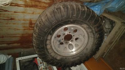 Лот: 13446098. Фото: 1. Запаска Maxxis Bighorn 33/12,5R15... Шины на дисках