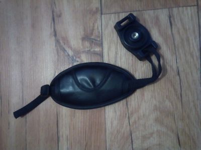 Лот: 6732097. Фото: 1. Ремень кистевой на руку для фотоаппарата. Чехлы, сумки, ремешки