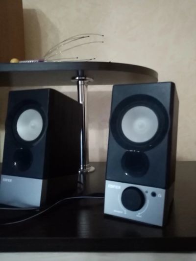 Лот: 16515492. Фото: 1. Колонки компьютерные Edifier R19U. Портативные, беспроводные колонки