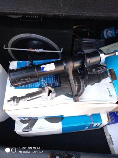 Лот: 15692148. Фото: 1. Новые 2 передние стойки на приору... Ходовая, подвеска, рулевое управление