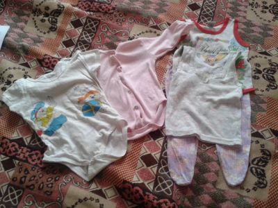 Лот: 4382993. Фото: 1. Одежда малыша 8. Ползунки, распашонки, слипы