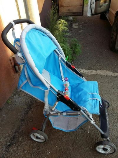 Лот: 5683592. Фото: 1. коляска легкая на лето. Коляски