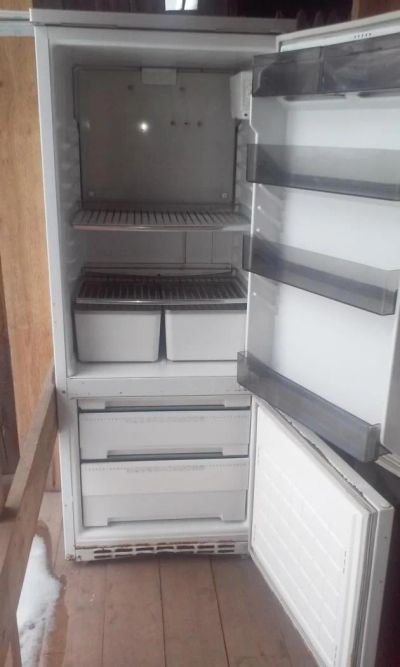 Лот: 6994769. Фото: 1. холодильник бирюса. Холодильники, морозильные камеры