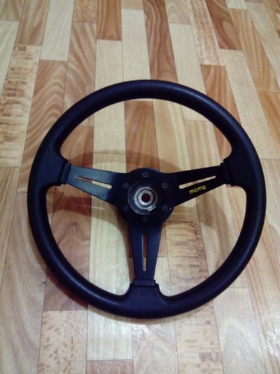 Лот: 8850138. Фото: 1. Руль спортивный momo со стаканом... Детали тюнинга