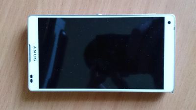 Лот: 3140735. Фото: 1. Sony Xperia ZL. Смартфоны