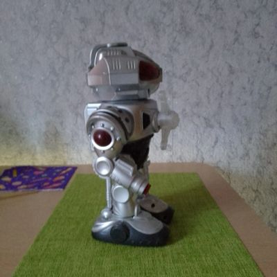 Лот: 25898428. Фото: 1. Робот. Другое (игрушки)