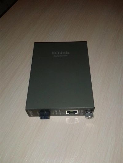 Лот: 3180194. Фото: 1. Медиаконвертер D-link DMC-920T. Маршрутизаторы (роутеры)