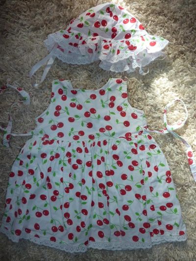 Лот: 3147259. Фото: 1. платье с панамкой р.74. Платья, сарафаны