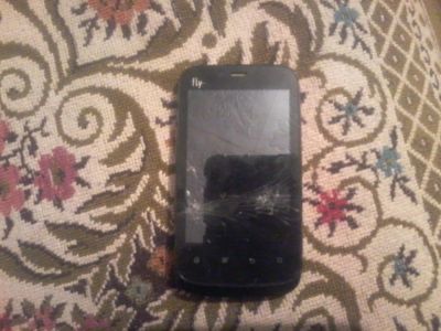 Лот: 7745095. Фото: 1. Телефон Fly. Смартфоны