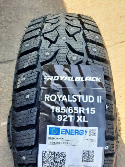 Лот: 25881112. Фото: 1. 185/65 R15 92T Royal Black Stud... Шины