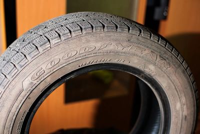 Лот: 6199832. Фото: 1. Good year ice navi NH R15. Шины