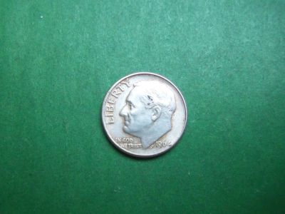 Лот: 21077147. Фото: 1. США 10 центов 1 дайм 1964 г. серебро... Америка