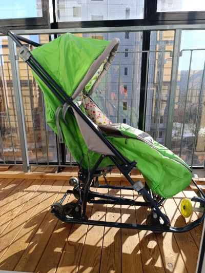 Лот: 25884297. Фото: 1. Санки-коляска Ника с колесами. Санки, снегокаты, ледянки, аксессуары