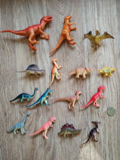 Лот: 18926002. Фото: 1. Набор динозавров. Игровые наборы