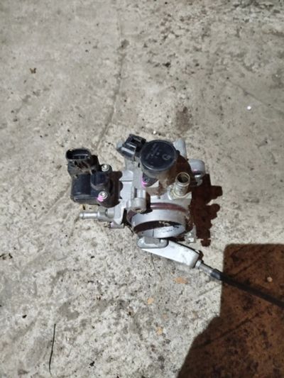 Лот: 25855732. Фото: 1. Дроссельная заслонка Дайхатсу... Двигатель и элементы двигателя