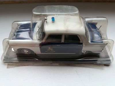 Лот: 25906257. Фото: 1. Полицейский машины мира 1/43. Автомоделизм