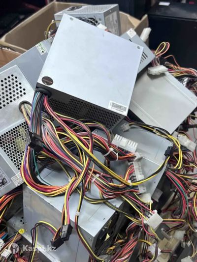 Лот: 25737815. Фото: 1. Блоки питания ПК 400-300 w. Корпуса, блоки питания
