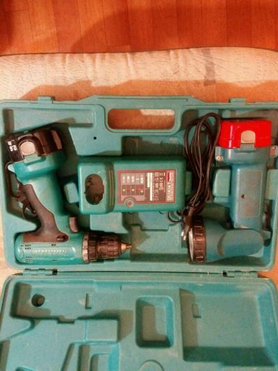 Лот: 9444588. Фото: 1. Шуруповерт макита 6270. Электроинструмент