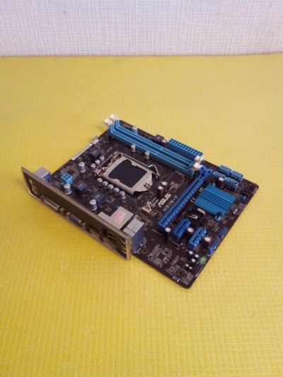 Лот: 25896160. Фото: 1. Материнская плата H61M-K. Материнские платы