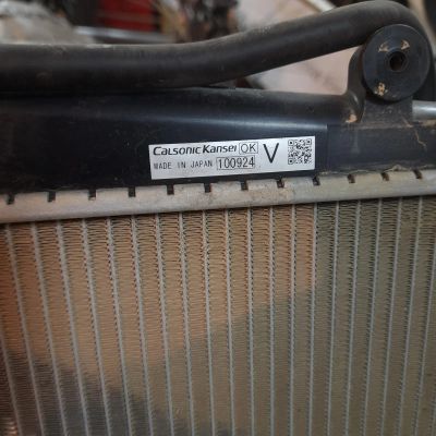Лот: 19572460. Фото: 1. Радиатор охлаждения Ниссан куб. Двигатель и элементы двигателя