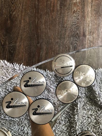 Лот: 17539980. Фото: 1. Ступичные колпачки, заглушки на... Другое (шины, диски)