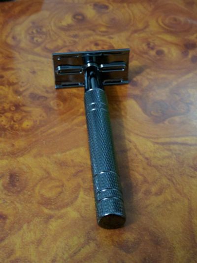 Лот: 18399925. Фото: 1. Т образный станок для бритья. Средства личной гигиены