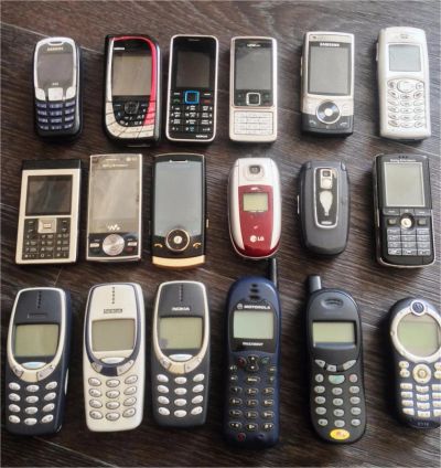 Лот: 7523744. Фото: 1. 18 сотовых телефонов одним лотом... Кнопочные мобильные телефоны
