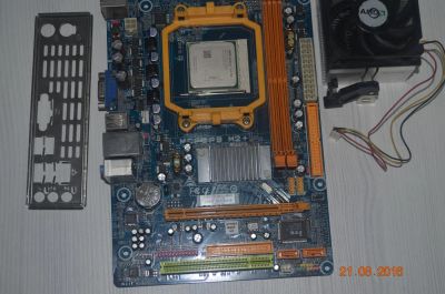 Лот: 8059993. Фото: 1. Материнка Biostar MCP6PB M2+ вместе... Материнские платы