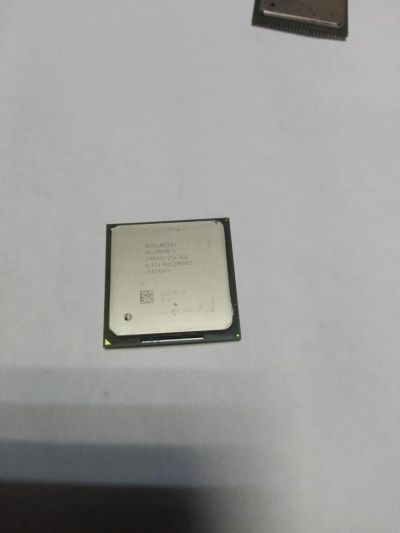 Лот: 9014995. Фото: 1. intel celeron d 2.40 ghz 256 533. Процессоры
