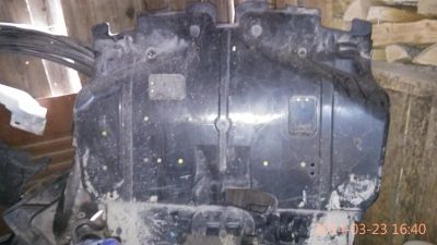 Лот: 1283894. Фото: 1. пыльник двигателя Subaru Forester... Кузов