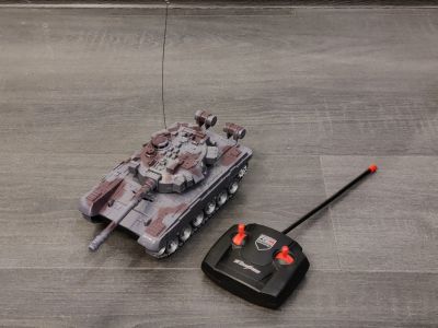Лот: 25899813. Фото: 1. Радиоуправляемый танк Победа с... Военная тема