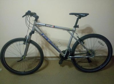 Лот: 11095593. Фото: 1. Велосипед GT agressor 3.0 (размер... Велосипеды