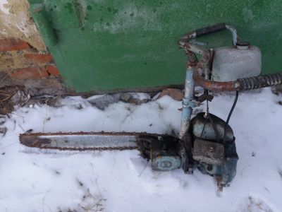 Лот: 15517345. Фото: 1. Бензопила дружба. Бензо-, мотоинструмент