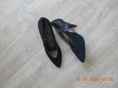 Лот: 15563853. Фото: 1. Туфли черные, модельные. Размер... Туфли