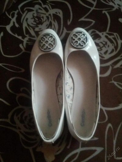 Лот: 5898169. Фото: 1. Балетки лаковые 40 повторные торги. Балетки