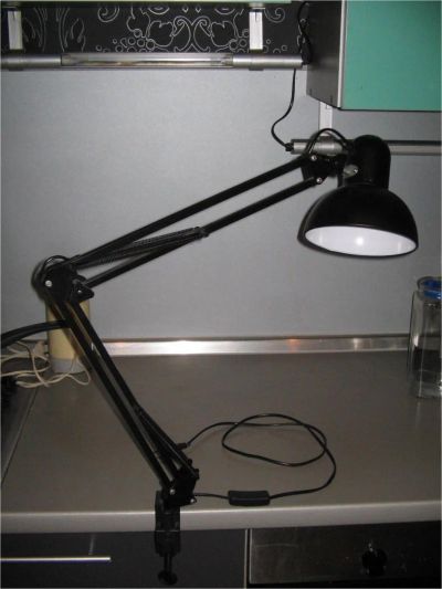 Лот: 8522589. Фото: 1. лампа настольная всеобьятная. Другое освещение