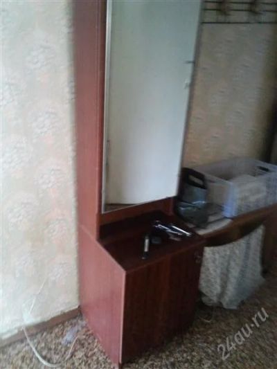 Лот: 1719295. Фото: 1. Трюмо с зеркалом. Прихожие, гардеробные