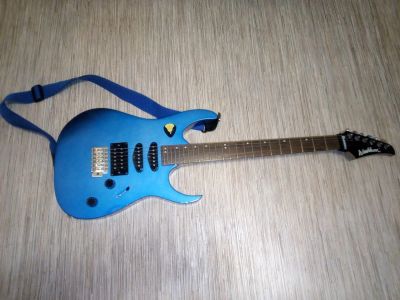 Лот: 13939009. Фото: 1. Электрогитара Washburn + ремень. Гитары