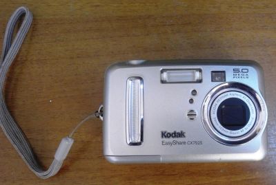 Лот: 6343749. Фото: 1. Фотоаппарат Kodak EasyShare CX7525. Цифровые компактные