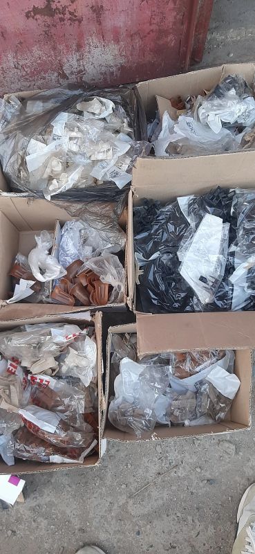 Лот: 20413005. Фото: 1. НОВЫЕ Плинтуса и крепежи уголки... Напольные покрытия