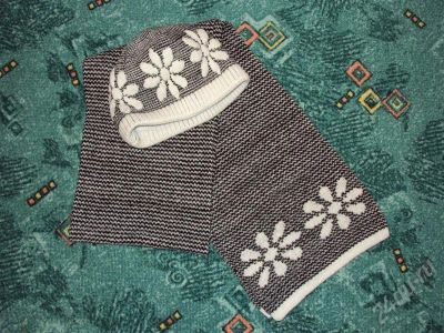 Лот: 256145. Фото: 1. Шарф и шапка. Шарфы, платки