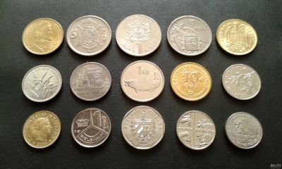 Лот: 18064552. Фото: 1. 15 иностранных монет - одним лотом... Наборы монет