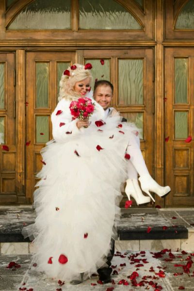 Лот: 11140637. Фото: 1. Свадебная шубка. Свадебные платья