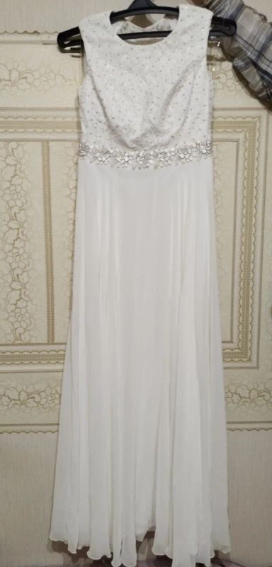 Лот: 21041624. Фото: 1. Белое платье. Свадебные платья