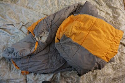 Лот: 20328531. Фото: 1. Спальный мешок Montana низкотемпературный... Спальные мешки, надувные кровати, коврики туристические