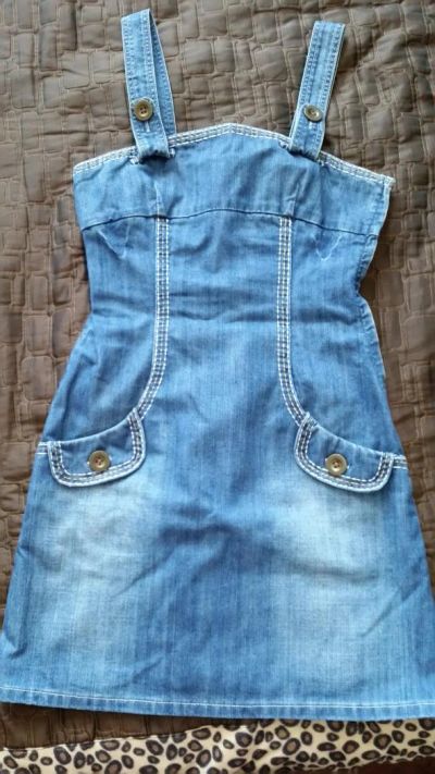 Лот: 5660999. Фото: 1. Джинсовый сарафанчик. Платья